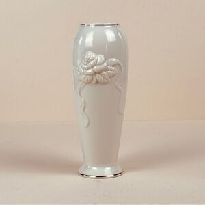 Vintage Lenox Porcelain Embossed Rose Blossom Bud Vase 24K Gold Trim